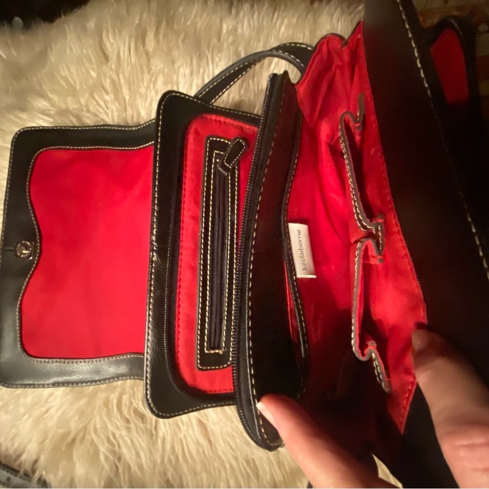 Price Drop! Liz  Claiborne Black Leather Crossbody Bag - Picture 8 of 11
